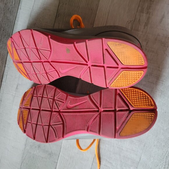 Nike Womens Training Shoes Gray/Pink Size 9 US Lightly Used Comfort & Style - Picture 7 of 7